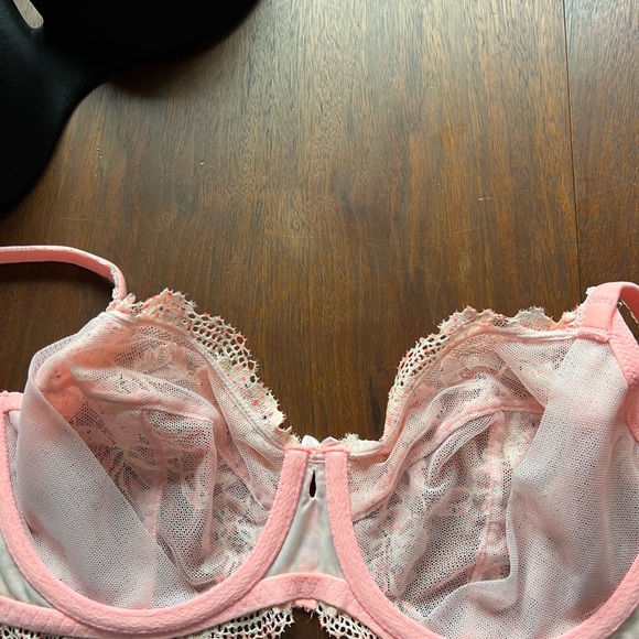 Demi Bra by Victoria’s Secret - Picture 6 of 10